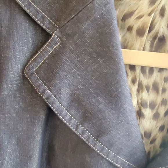 Le Suit jacket, black with gold thread, Size 12 - Picture 3 of 5